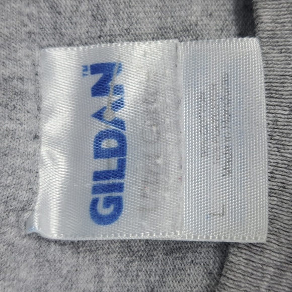 Wisconsin University Basketball back hoops spell out graphic grey red LG t-shirt - Picture 6 of 6